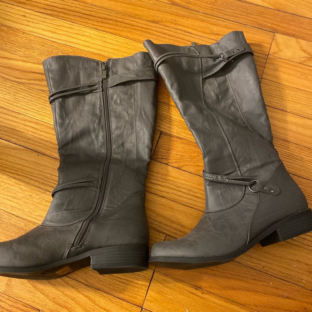 Grey Stylish Boots